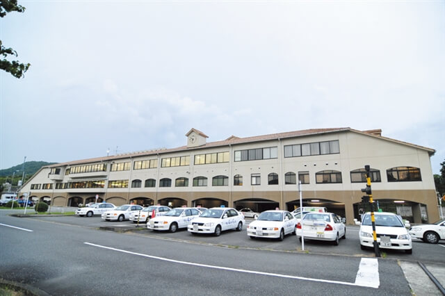 外観（校舎＆宿泊施設）